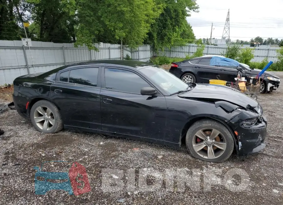 2C3CDXHG8FH765302 Photo# 4