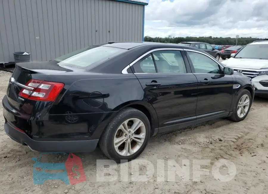 1FAHP2D80JG102424 Photo# 3