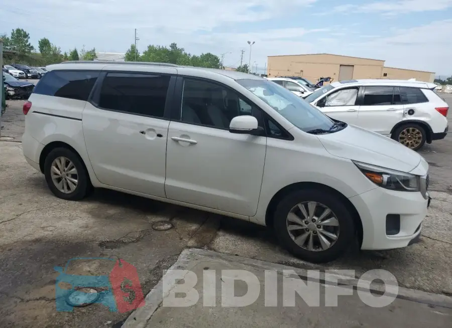 KNDMB5C18F6061762 Photo# 4