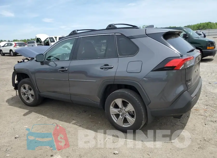 2T3P1RFV4PC381877 Photo# 2