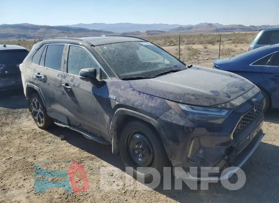 JTMFB3FV2RD184792 Photo# 4