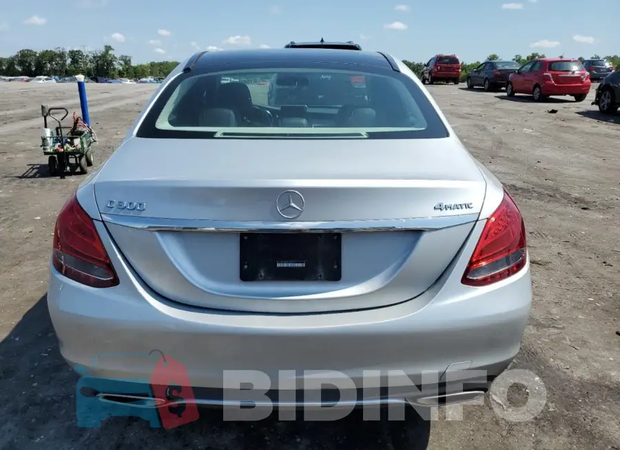 55SWF4KB5JU260667 Photo# 6