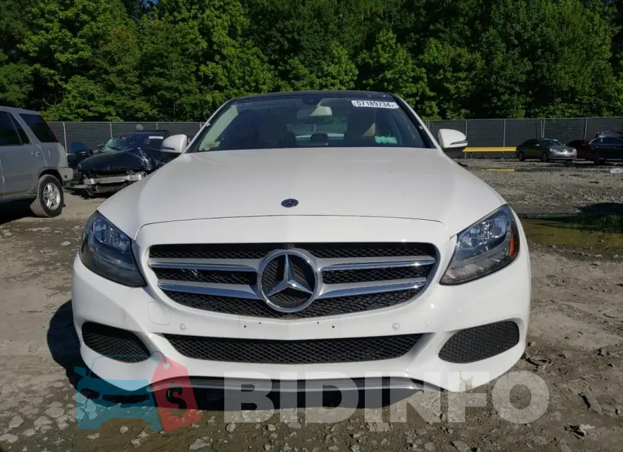 55SWF4KBXJU258106 Photo# 5
