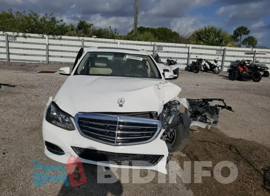 WDDHF5KB7GB241863 Photo# 5