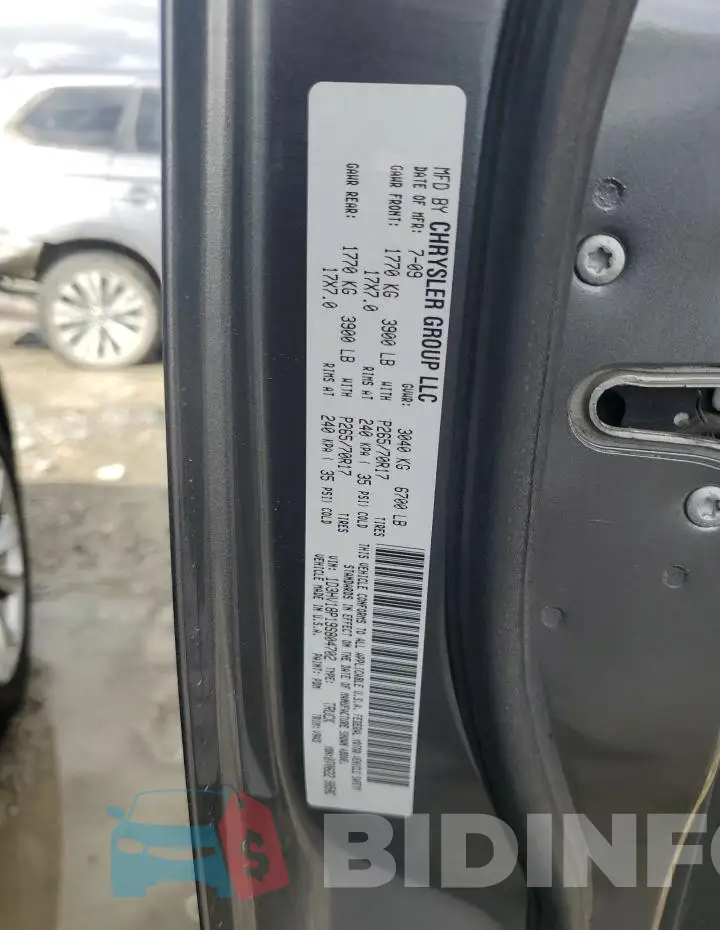 1D3HV18P19S804702 Photo# 12