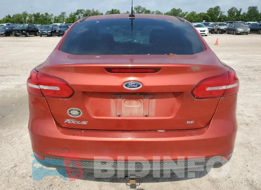 1FADP3F27JL269108 Photo# 6