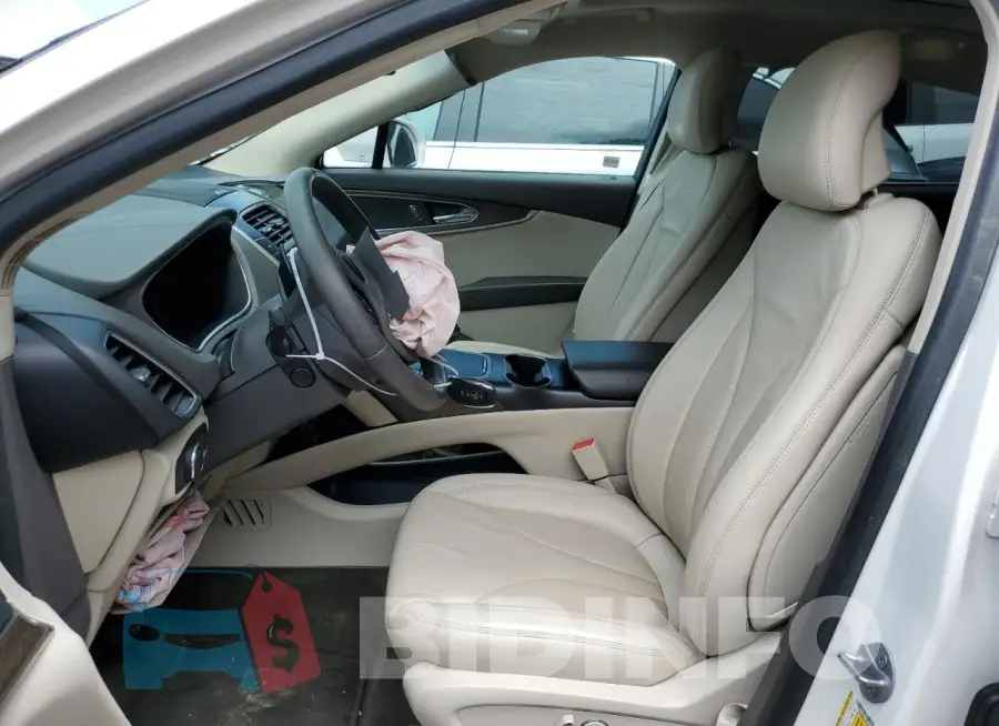 2LMPJ6KR1JBL42616 Photo# 7