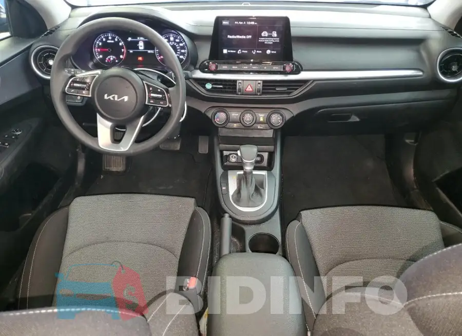 3KPF24AD1PE555232 Photo# 8