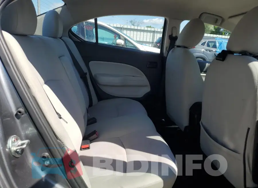 ML32F3FJ4KHF09737 Photo# 10