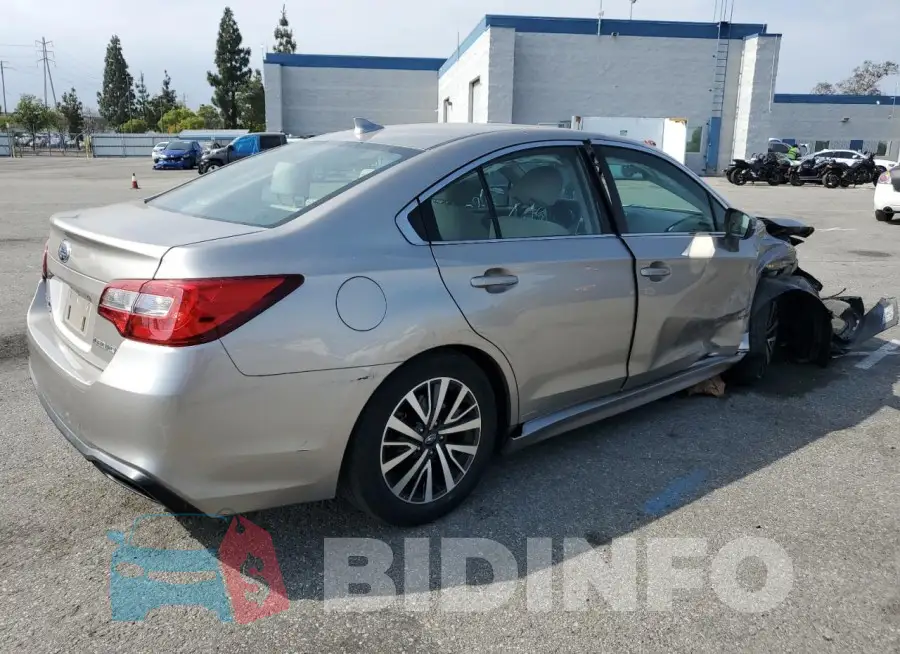 4S3BNAF65J3045981 Photo# 3
