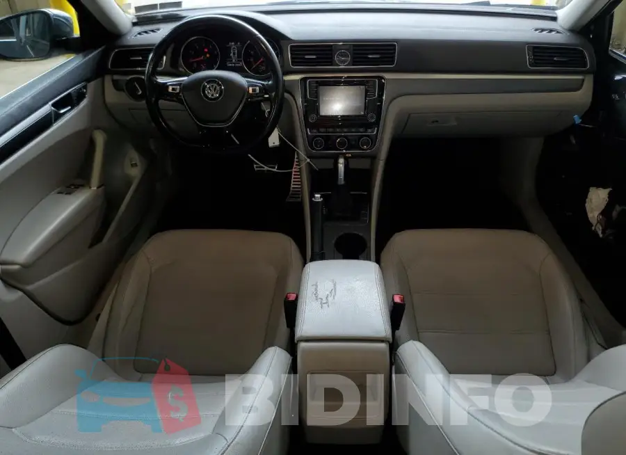 1VWDT7A33HC067466 Photo# 8