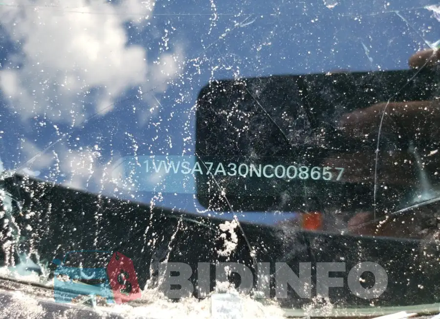 1VWSA7A30NC008657 Photo# 12