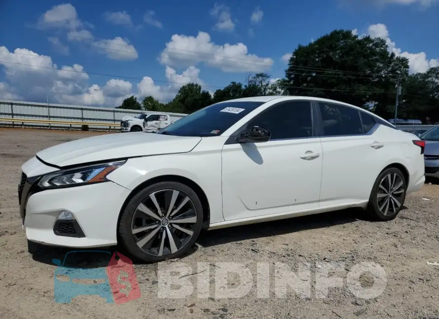 1N4BL4CV5KC180954 Photo# 1