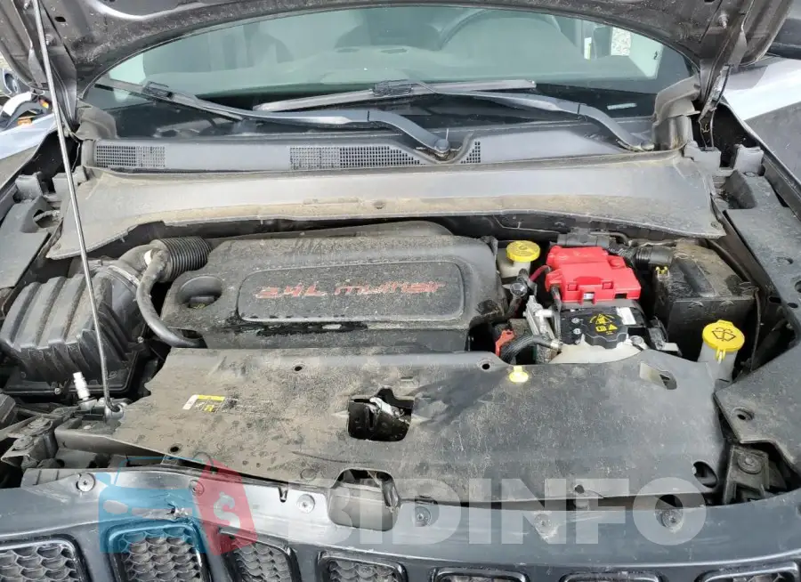 3C4NJCBB9LT162624 Photo# 11