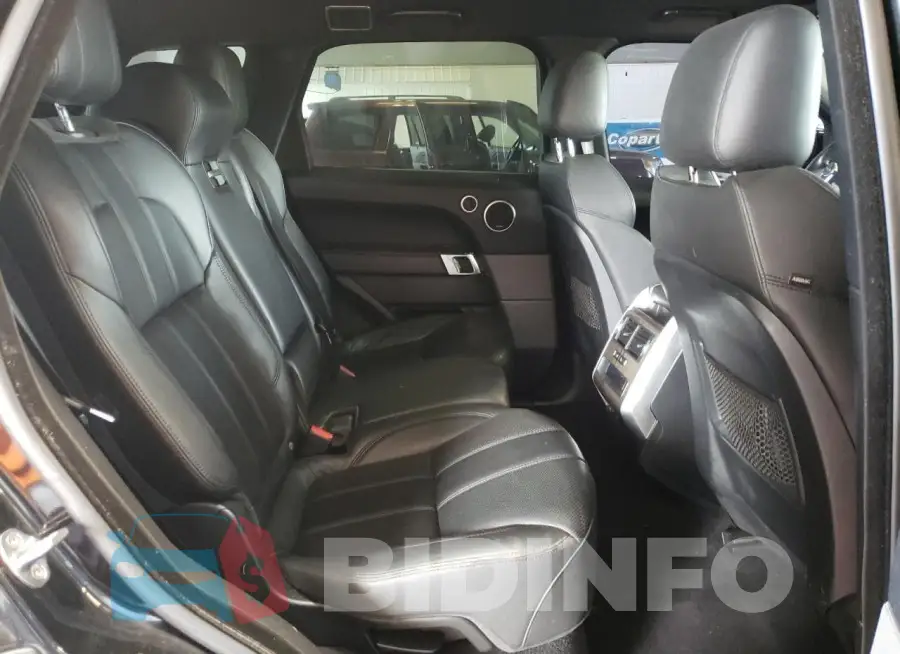 SALWG2VF4GA570076 Photo# 11