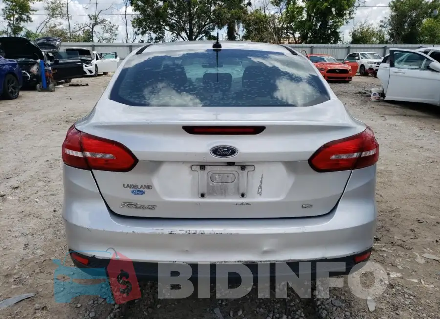1FADP3F23JL266187 Photo# 6