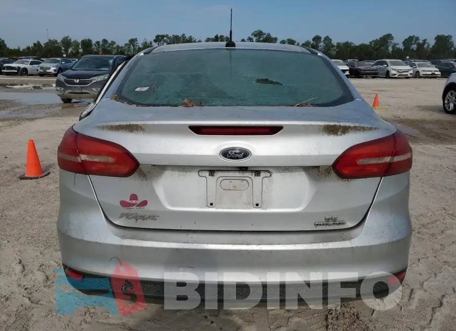 1FADP3F24FL370226 Photo# 6