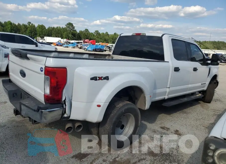 1FT8W3DT0JEB22126 Photo# 3