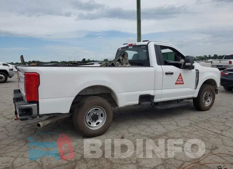 1FTBF2AA1PED89707 Photo# 3