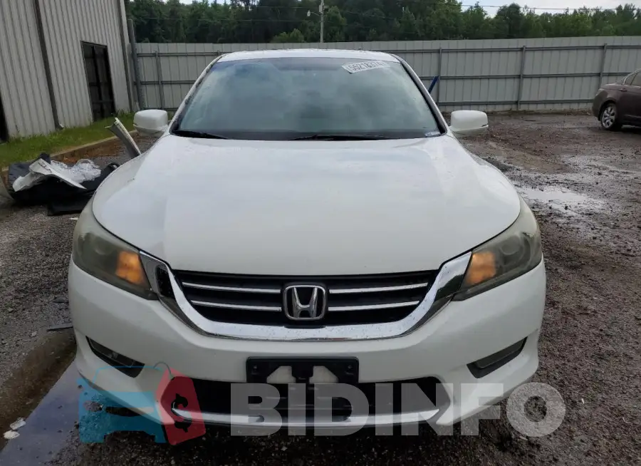 1HGCR2F79FA255334 Photo# 5