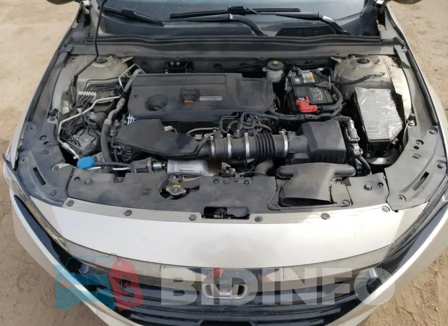 1HGCV2F55JA033621 Photo# 11