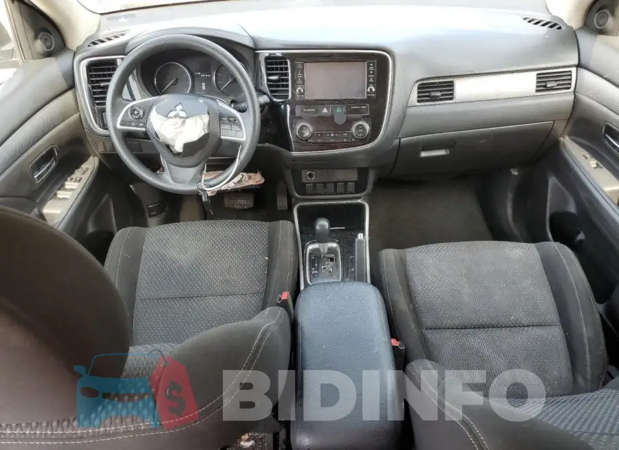 JA4AD2A35JZ053345 Photo# 8