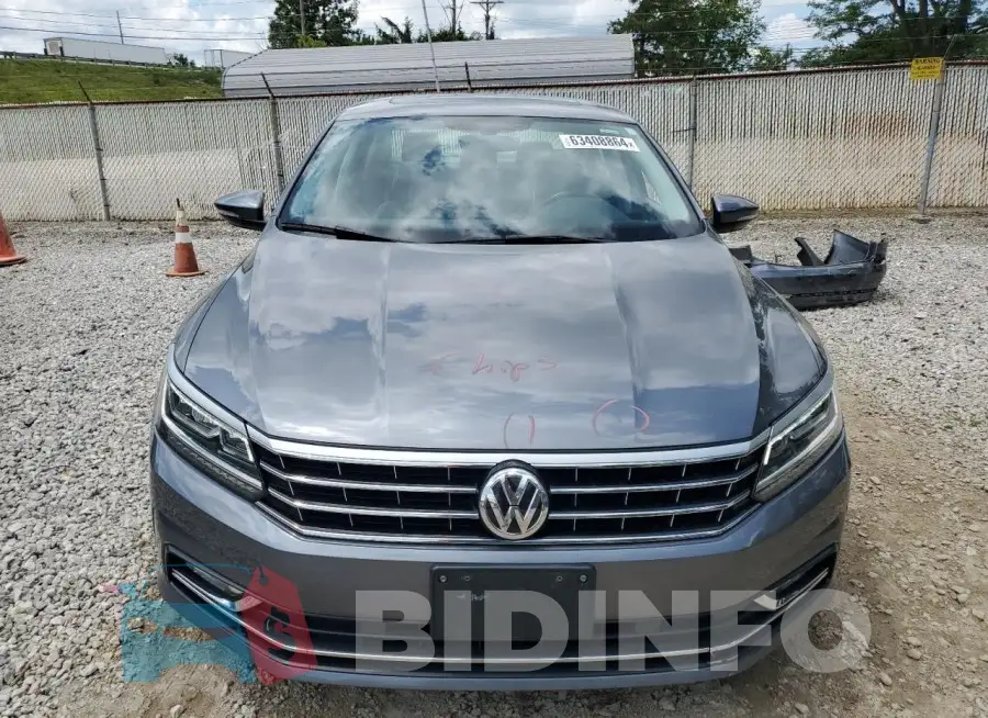 1VWGT7A38HC069565 Photo# 5