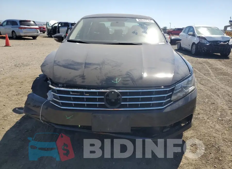1VWLA7A37KC012897 Photo# 5
