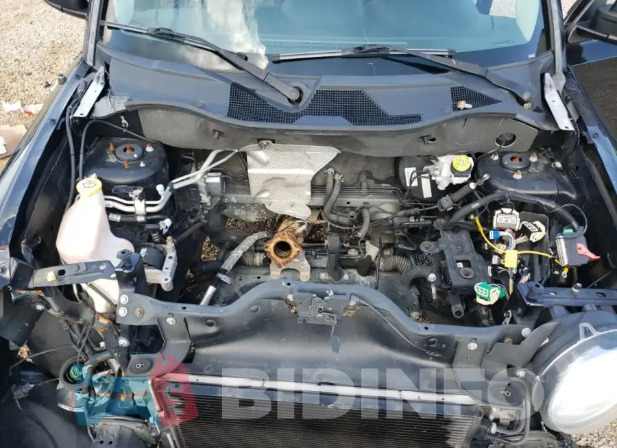 1C4NJPBB6FD328387 Photo# 12