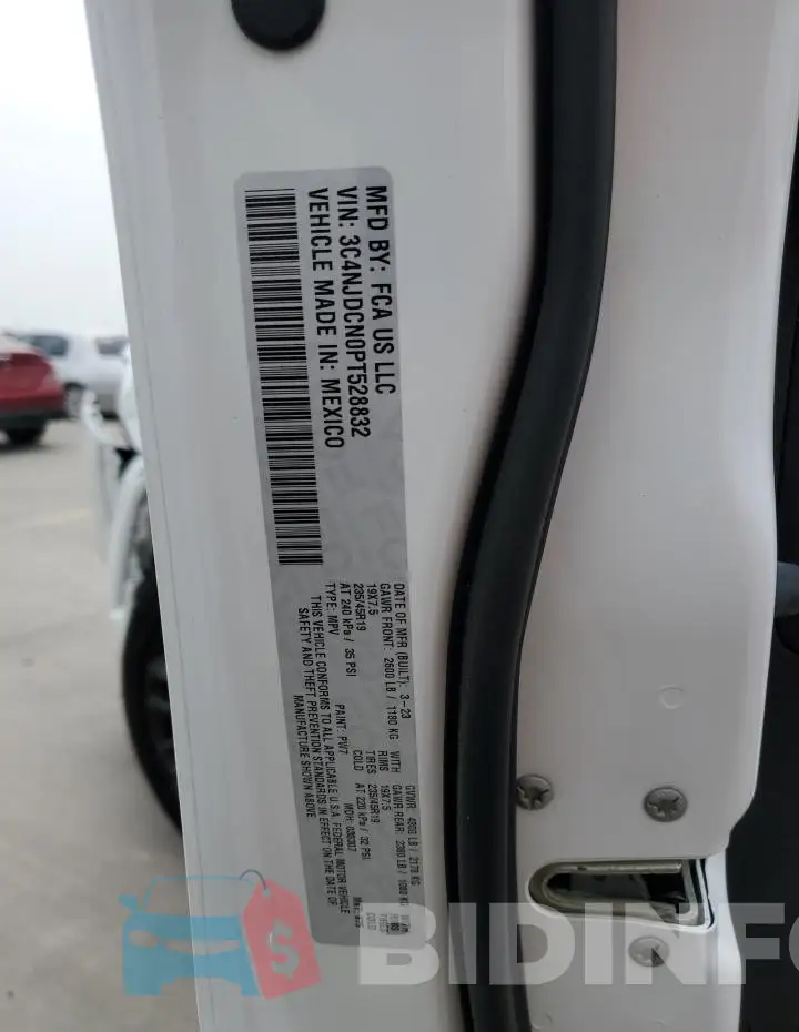 3C4NJDCN0PT528832 Photo# 13