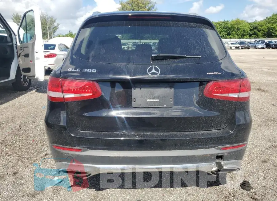 WDC0G4JBXKV147221 Photo# 6