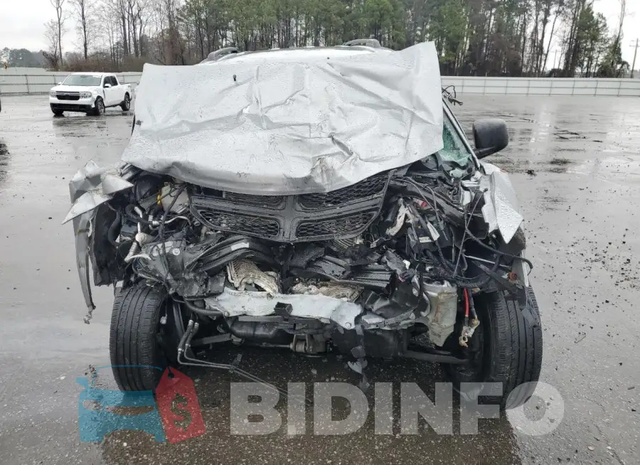 3C4PDCAB7LT273030 Photo# 5