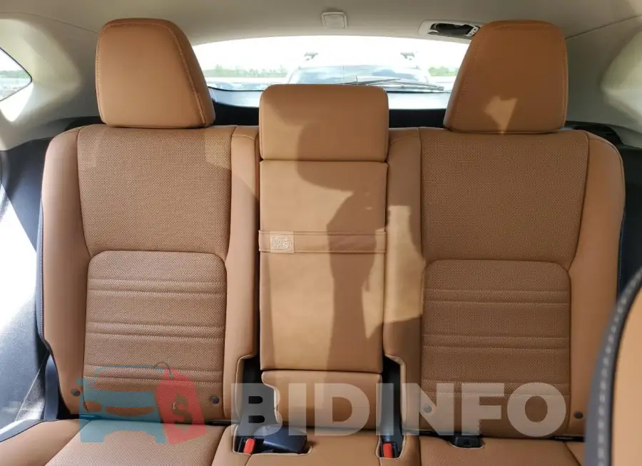 JTJDJRDZ5M2168347 Photo# 10