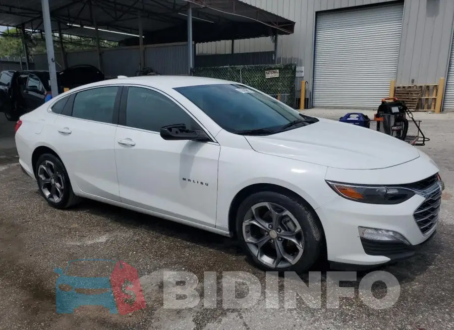 1G1ZD5ST4PF136017 Photo# 4
