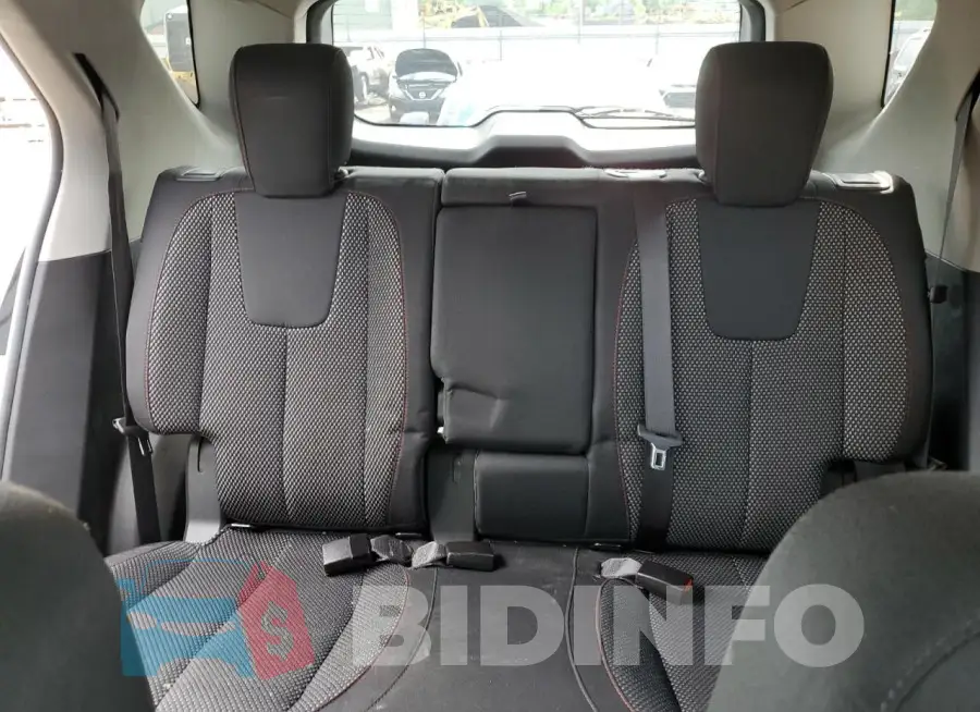 2GNFLFE35H6107580 Photo# 10