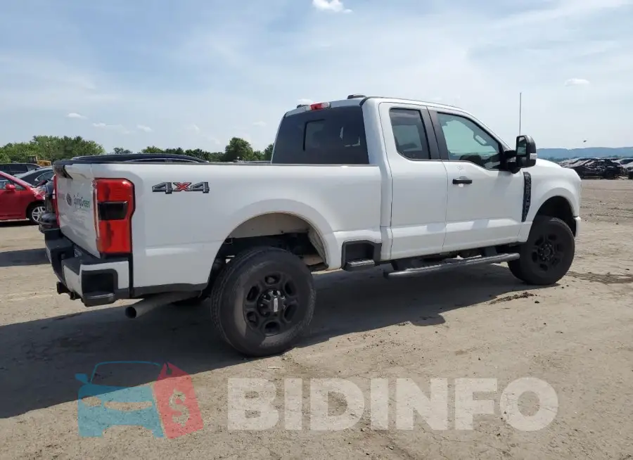 1FT8X3BN1PEC60204 Photo# 3