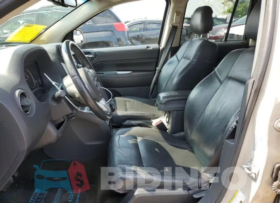 1C4NJCEA5GD790629 Photo# 7