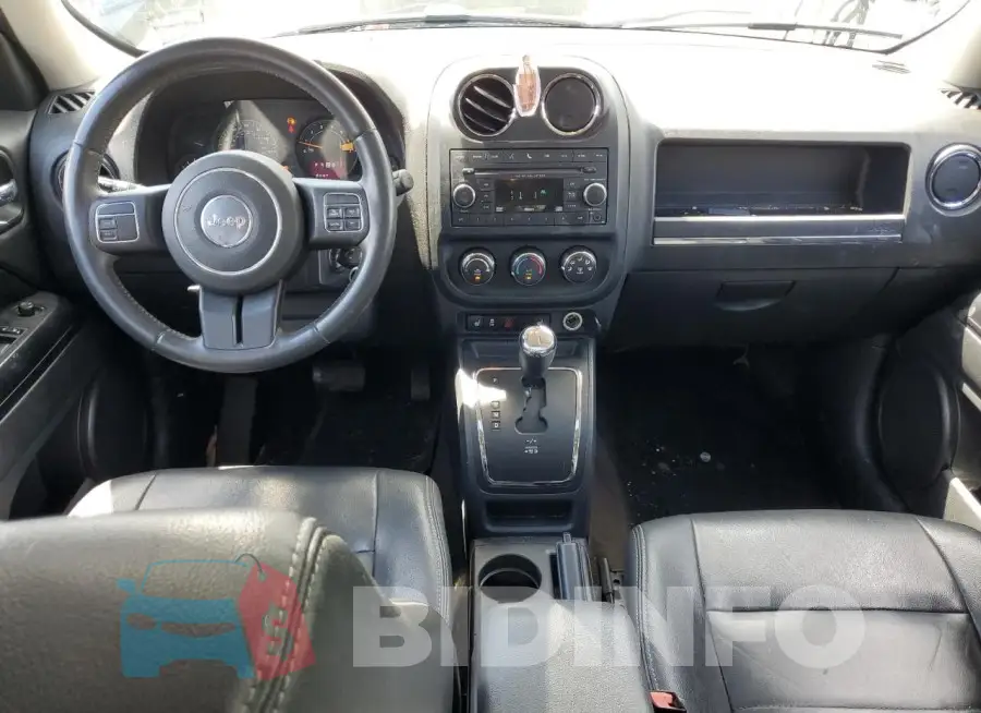 1C4NJRAB7FD257679 Photo# 8