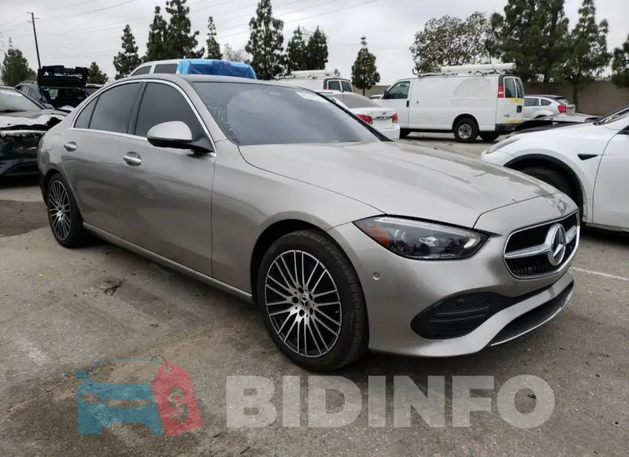 W1KAF4GB3PR118525 Photo# 4