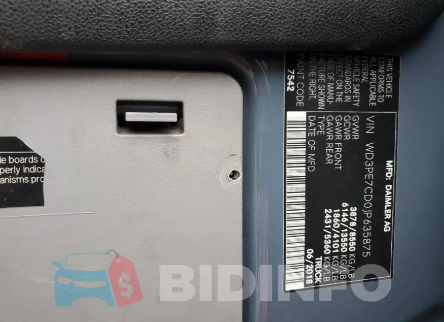 WD3PE7CD0JP635875 Photo# 12