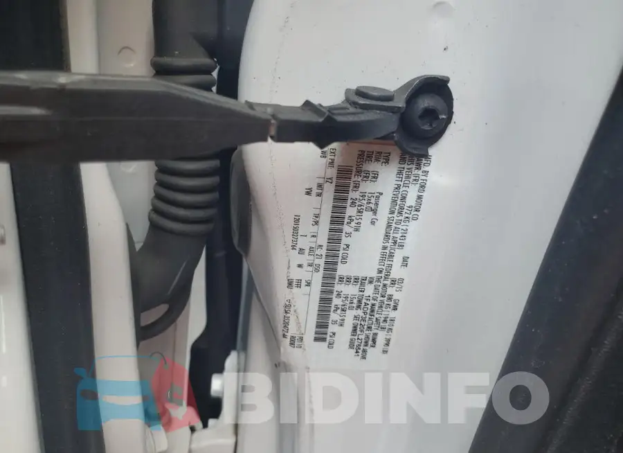 1FADP3E20FL276541 Photo# 12