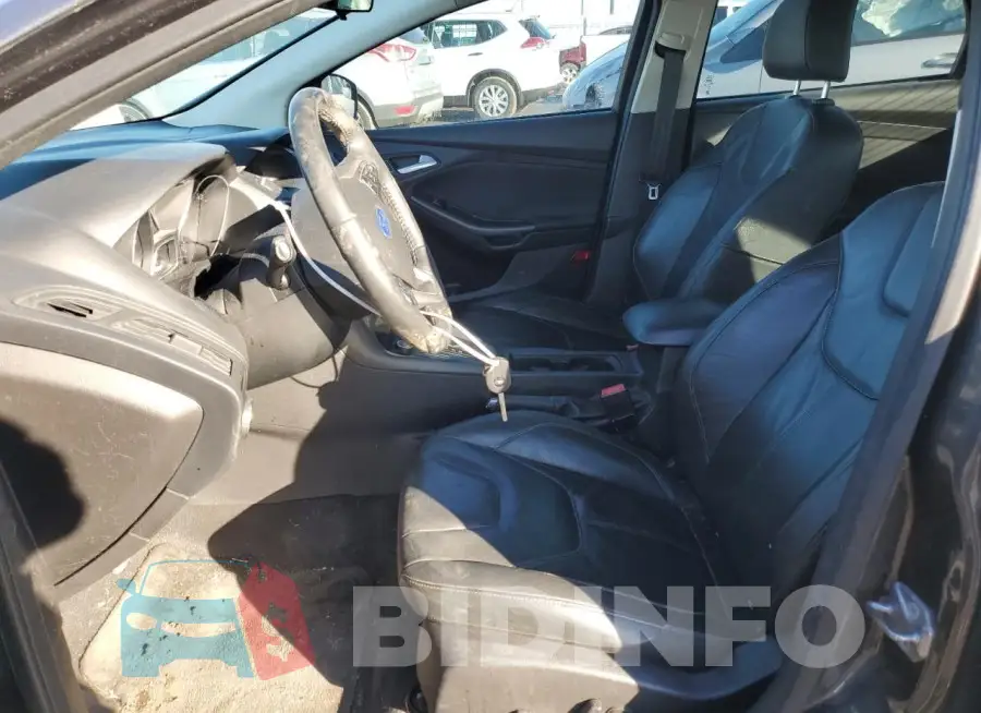 1FADP3F26GL212374 Photo# 7