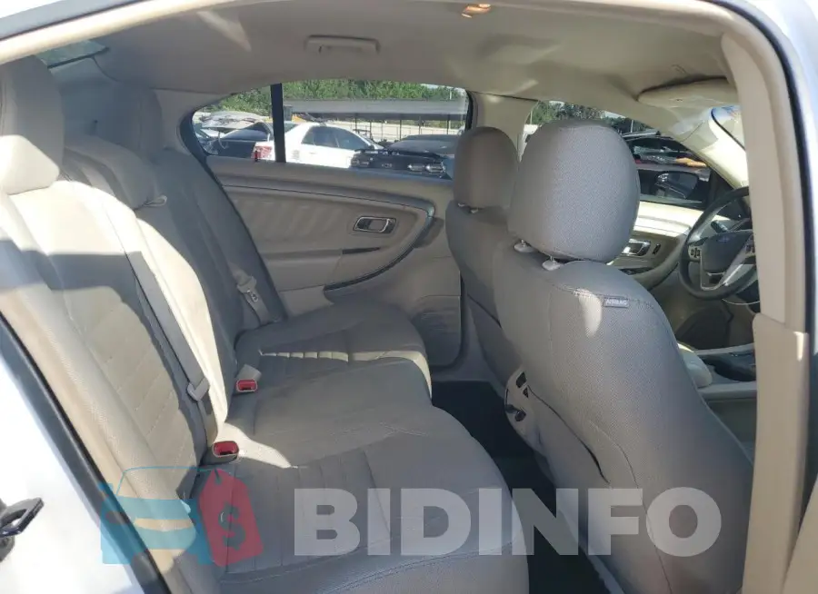 1FAHP2D99FG128066 Photo# 10
