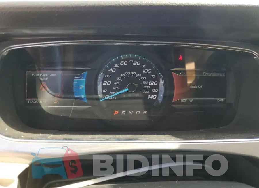 1FAHP2E83HG122613 Photo# 9