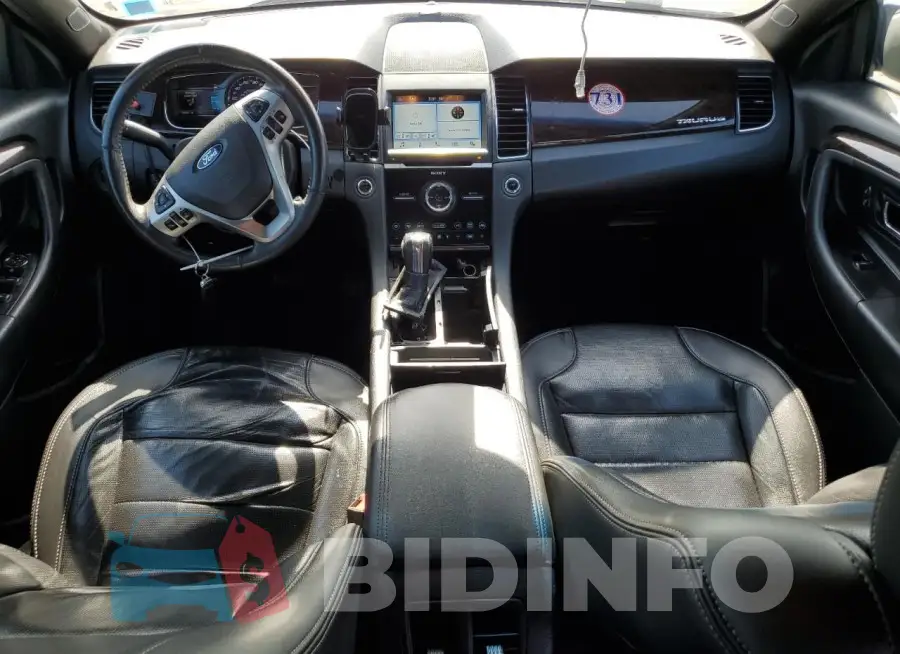 1FAHP2F85KG115426 Photo# 8