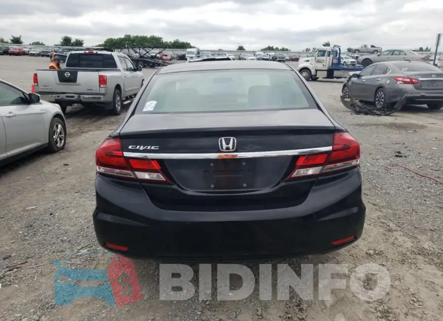 19XFB2F57FE020913 Photo# 6