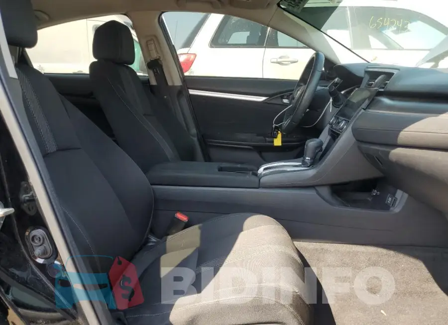19XFC2F70GE050867 Photo# 7