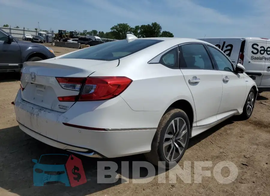 1HGCV3F95JA015712 Photo# 3