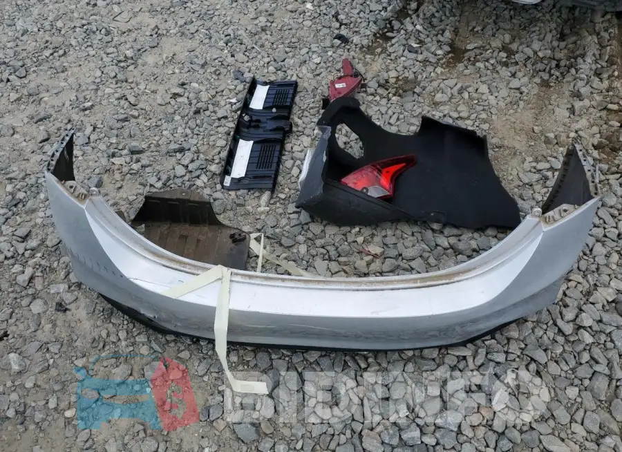 3KPC24A68ME150176 Photo# 12