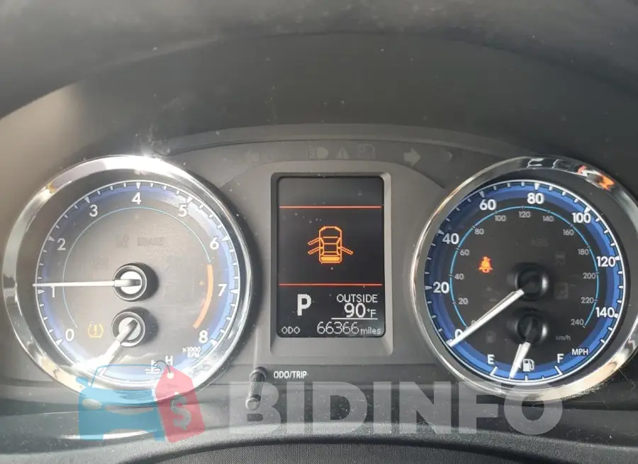 2T1BURHEXHC905042 Photo# 9
